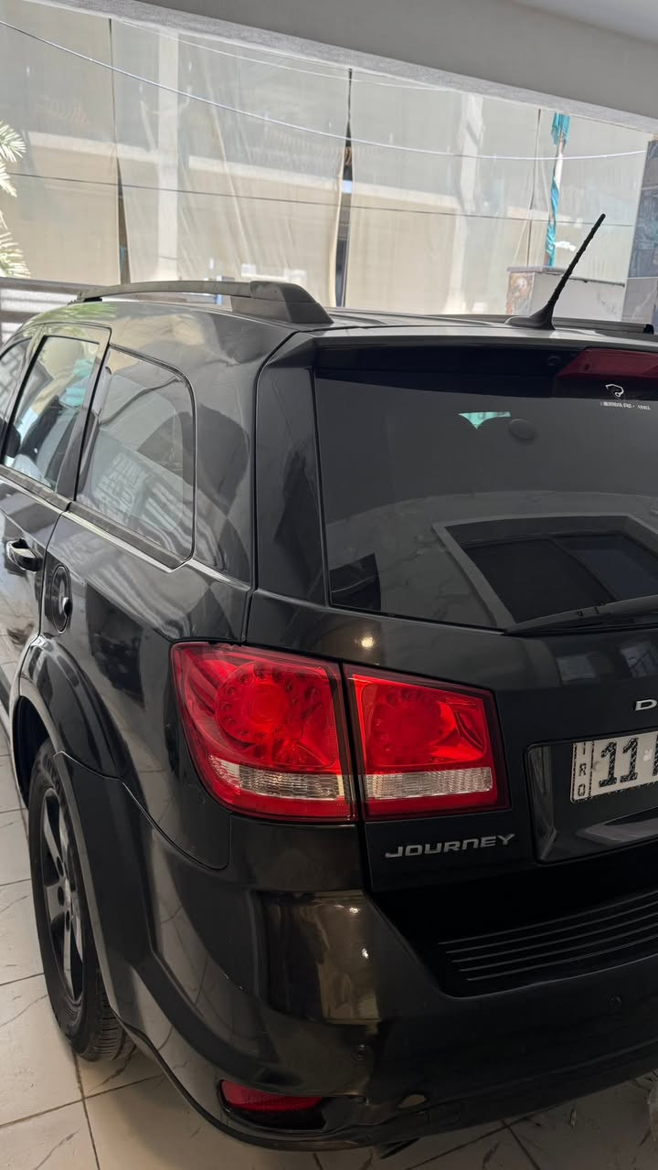 دوج جورني للبيع V6
التفاصيل :
ابيع حزام سياره ممشه 138,000 كيلو فقط 
موديل 2012 
تخم بلكات ، تخم نوزلات ، ادامه
للمكينه ، كير جديد
سياره عليهه برمجه عند مصطفى ايكل صرفيه و بانزين عادي سياره على ايدنه من ١٠ سنين تقريبا

رقمي واتساب او اتصال : ***********
