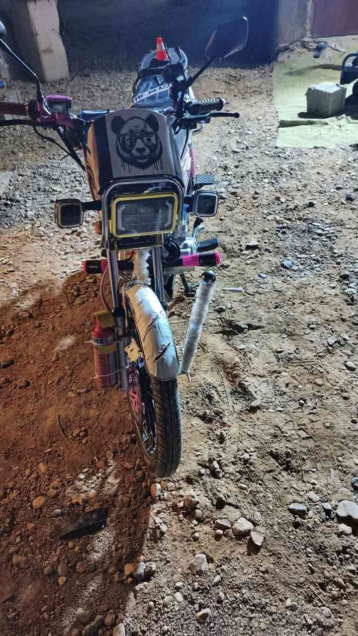 سلام عليكم ماطور سيفان موديل 25محرك 200سعرة 975لاتصال على رقم***********
