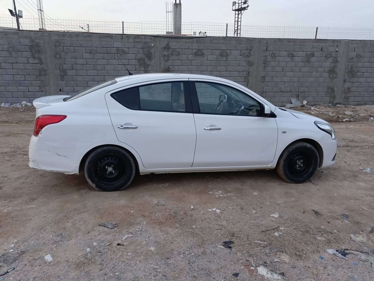 السلام عليكم نيسان للبيع 2023 بيه جاملغ امامي صبغ والباقي بلاد مكينه وكير وتبريد كفاله بسم شركه تريد تحويل تريد وكاله البصره ابو الخصيب ***********
السعر 112
