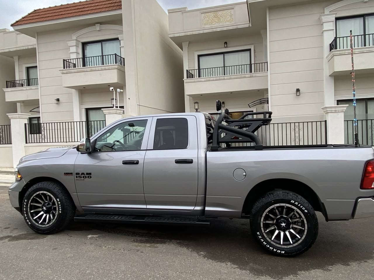 رام كلاسك موديل 2024
‏v6/3600 دخول جديد
حادث سيارة جاملغ وبنيد مبدل ومصبوغ
إشارة بلمري 
لد ترحيب 
ويل 20
السيارة مابيها اي نقص 
السيارة 47ميل 
*********** 
السعر المطلوب 255$
وبيها مجال
