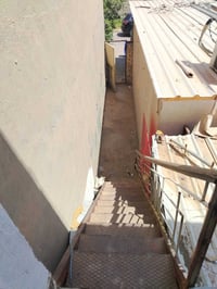 للإيجار • طابق ثاني • خلف جامع مجيسر