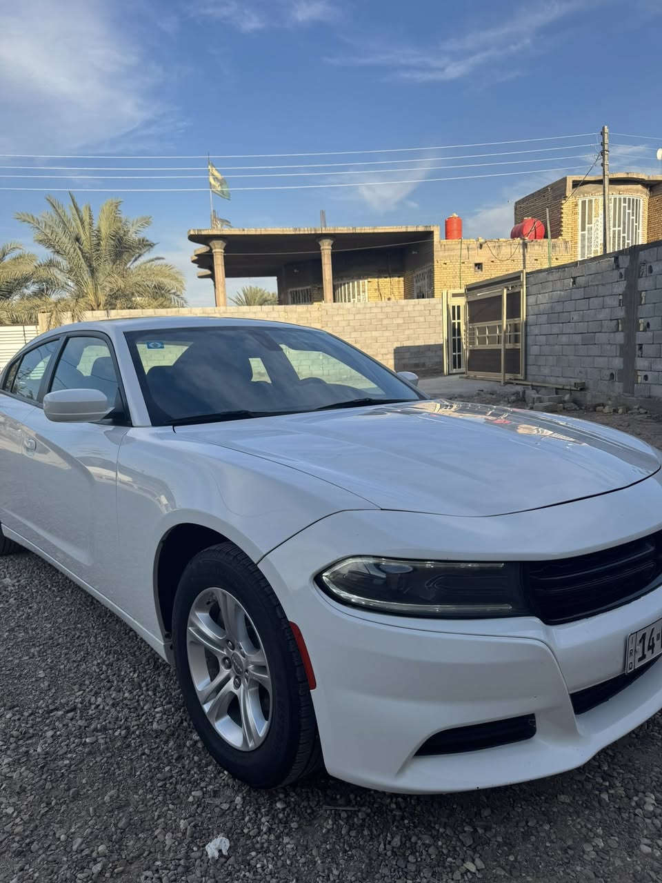 سلام عليكم للبيع دوج جارجر 2022 اصل رقم بصره بسمنه تحويل ثاني يوم السياره كفاله عامه من كلشي ماعدا البنيد مضروب وراجع نفسه بدون صبغ السياره جديده جدا وعلى وضع الشركه شرط كفاله من شخط والبارد ولصبغ ولتبديل ولفتح ماشيه 62mi سياره مواصفات sxt معروفه ماحاجه اذكرهن طخم تاير حداده باكيت تبريد تدفئه بوضع الوكاله سياره جاهزه الف ماتذب عليها عنوان السياره البصره قضاء القرنه السعر 260//  وبيها مجال لشراي للاستفسار ***********
