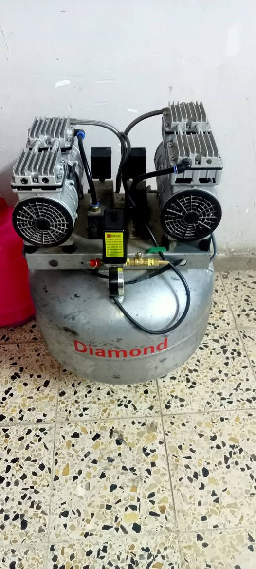 السلام عليكم جهاز طبي كاتم جديد حيل 250الف كاتم صوت ***********
