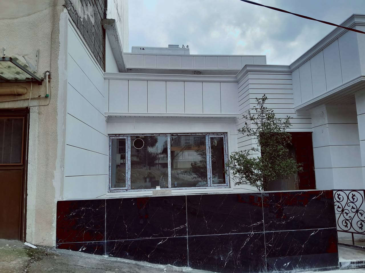 #بمناسبة_دخولنا_في_شهر_رمضان_المبارك 
توجد عروض خاصه لجميع الراغبين في طلاء المنازل والشقق لمعرفة العروض يرجى مراسلة الصفحه او مراسلة الواتساب 
#خليك_مع اصباغ وديكورات السليمانية  #راح_تحصل_على_افضل_الاعمال
(( إِنَّ اللَّهَ هُوَ الرَّزَّاقُ ذُو الْقُوَّةِ الْمَتِينُ))

تنفيذ كادرنا المتميز كادر اصباغ وديكورات السليمانية 
#موقع_العمل_شارع_سالم🌹
اسعارنا مناسبه كادر متميز في مجال الطلاء  للإستفسار مراسلة الصفحه او الاتصال على الرقم *********** واتساب
ملاحظه:#الاسعار_بعد_المعاينة_اسعارنا_مناسبة
