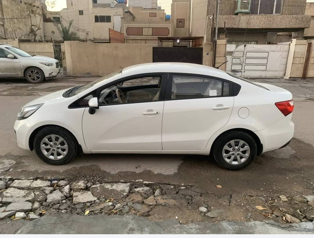 السلام عليكم كيا ريو 2014
وراد خليجي محرك 1600 لون الداخل بيجي 
بي صبغ الجاملق الامامي جهه اليمين  ماشيه  172 رقم بغداد مكان بغداد السعر 98 وبيها مجال بسيط
الاستفسار اتتصل على الرقم
***********
