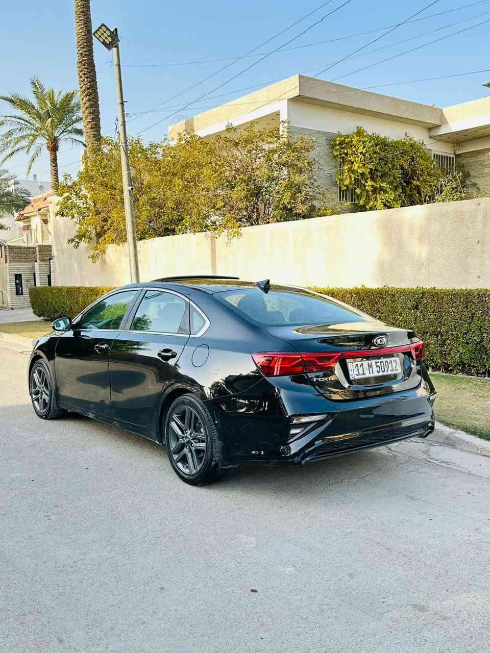 سلام عليكم فورتي موديل 2021 السعر ‏ 117
حادثه جاملغ وباب والبنيد نصه
مكان بغداد التصال ***********
السياره فول 1/1 ماعده البصمه
المواصفات . ماشيه 70
فتحت سقف
حجم المحرك 200 دوش  شاشة كبيرة ابل كار بلي
كاميرا دورة ￼
كشنات حار + بارد
.قطعتين تبريد ❄️ثلج ￼
شحن وايرليس
حساسات خلفية مع جرس تنبيه
.رادرات جانبية+ وامامية+ وتحديد مسار 
مكاني بغداد السعر 117🔥 بيها مجال ￼￼
