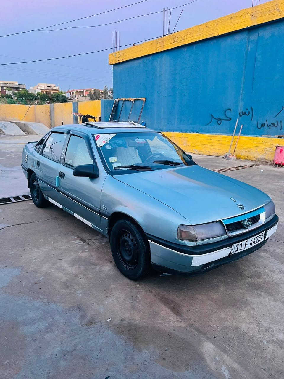 السلام عليكم
للبيع
📌اوبل فكترا موديل 1990
📌لون سمائي 
📌محرك 20 كير محرك شرط الفحص 
📌سنويه وهزه جديده لل 2031 بسمي تحويل ثاني يوم رقم بغداد دولي 
📌صدر امامي خلفي جديد
📌تخم تاير نص عمر 
📌السعر فقط 31 وبيها مجال 
📍مكان السياره تكريت العلم
للاستفسار الاتصال ***********
