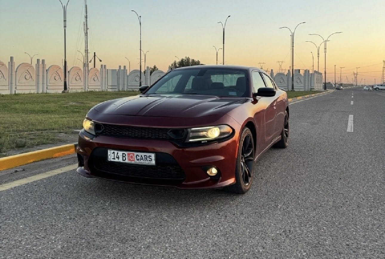 السلام عليكم
جارجر موديل 2018 دخول جديد كتاب صباط

رقم بصره جديد سنويه وهزه جدد

وارد امريكي سياره حادثها فقط دعاميه ومصبوغه عام بامريكا بدون معجون وبدون حادث فقط صبغ مواصفاتها SXT معروفه 

محرك 3600.  تو ويل جاهزه تبريد كير محرك حداديه تخم تاير.  ماشيه 49m 

مكاني البصرة سعرها 165

شراي يخابر ع رقم

***********
