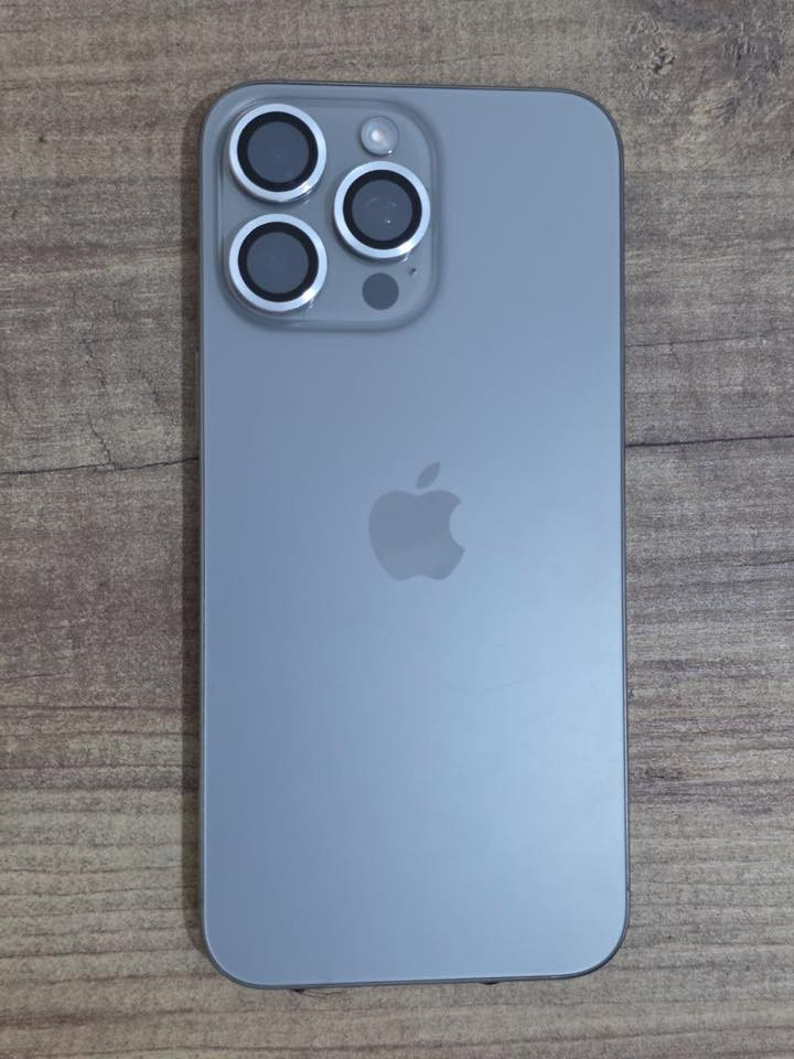 ايفون 15 برو ماكس تيتانيوم كارتونه وكيبل شاحن الاصلي مال الشركه مكفول شخط واحد مابي ذاكره 256 بطاريه 86 بيع او مراوس شعندك جهاز الترا نزل الترا فقط لا غير
للتواصل *********** اتصال او واتساب موجود
