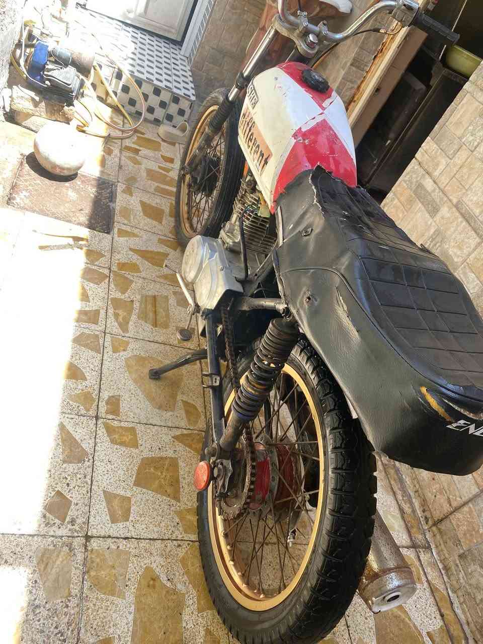سلام عليكم دراجه كلك محرك نمس هاون ويا له ذهبيات سعرها 275 وبيها مجال   مكاني الناصرية مركز(***********
