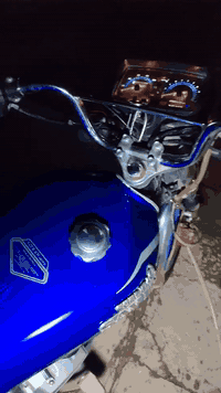 السلام عليكم
بيع مستعجل 
سافان 2022 اوراق
دراجه جاهزه ما عايزه برغي
السعر ٥٢٥
والشراي هذا رقمي ***********
