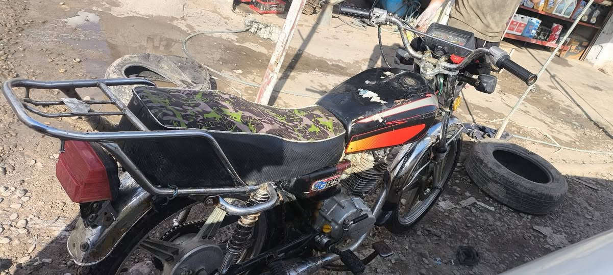 موطور نامه بروه للبيع 2020 محرك نضيف مال جناي السعر 250 وبيه مجال شي قليل ناحيه القياره 
***********
