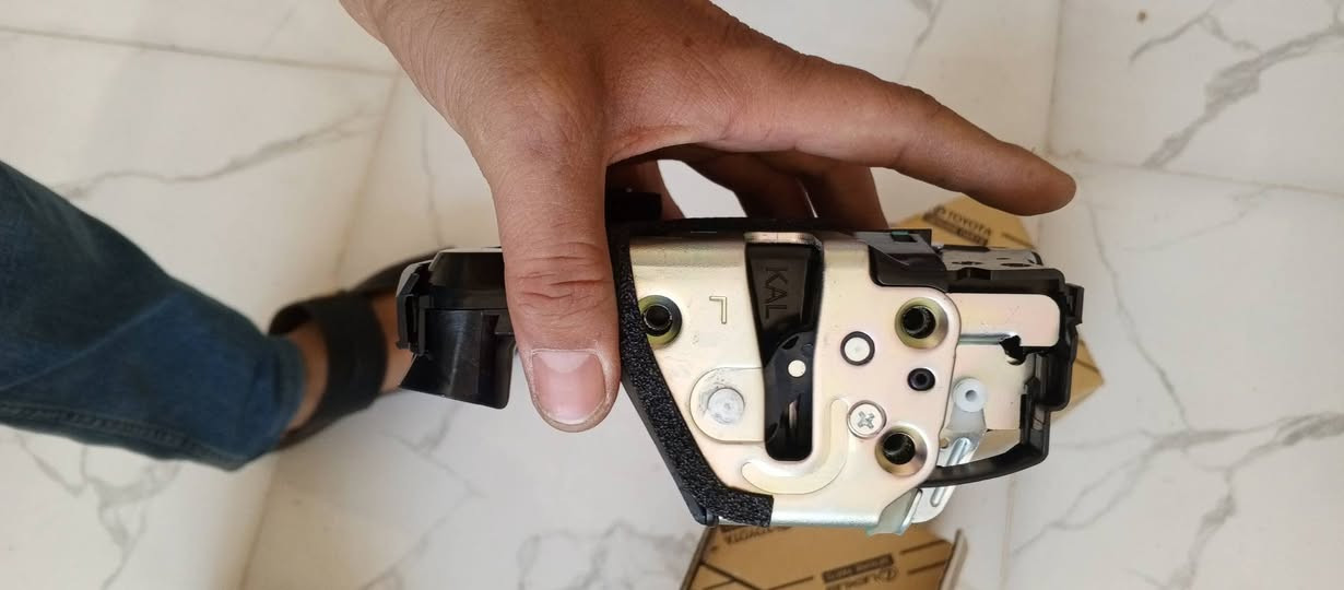 عروض رمضان
شاشة شاهينة اندرويد فول مواصفات نوع TS18 هي وتحكماتهة يسرى بلاد  350 الف 

عينة ماجستا 7 يسرى بلاد 275 الف

يدة گير وصاجية شاهينة 160 الف

قفالة أبواب أمامية يسرى بلاد شاهينة ماجستا الزوج 110

ظفيرة ابواب أمامية بصمة دخول ذكي السعر 25 الف


**إذا كنت صاحب هذا الإعلان وتريد حذفه لأي سبب، رجاءا أرسل رسالة إلى الدعم الفني**