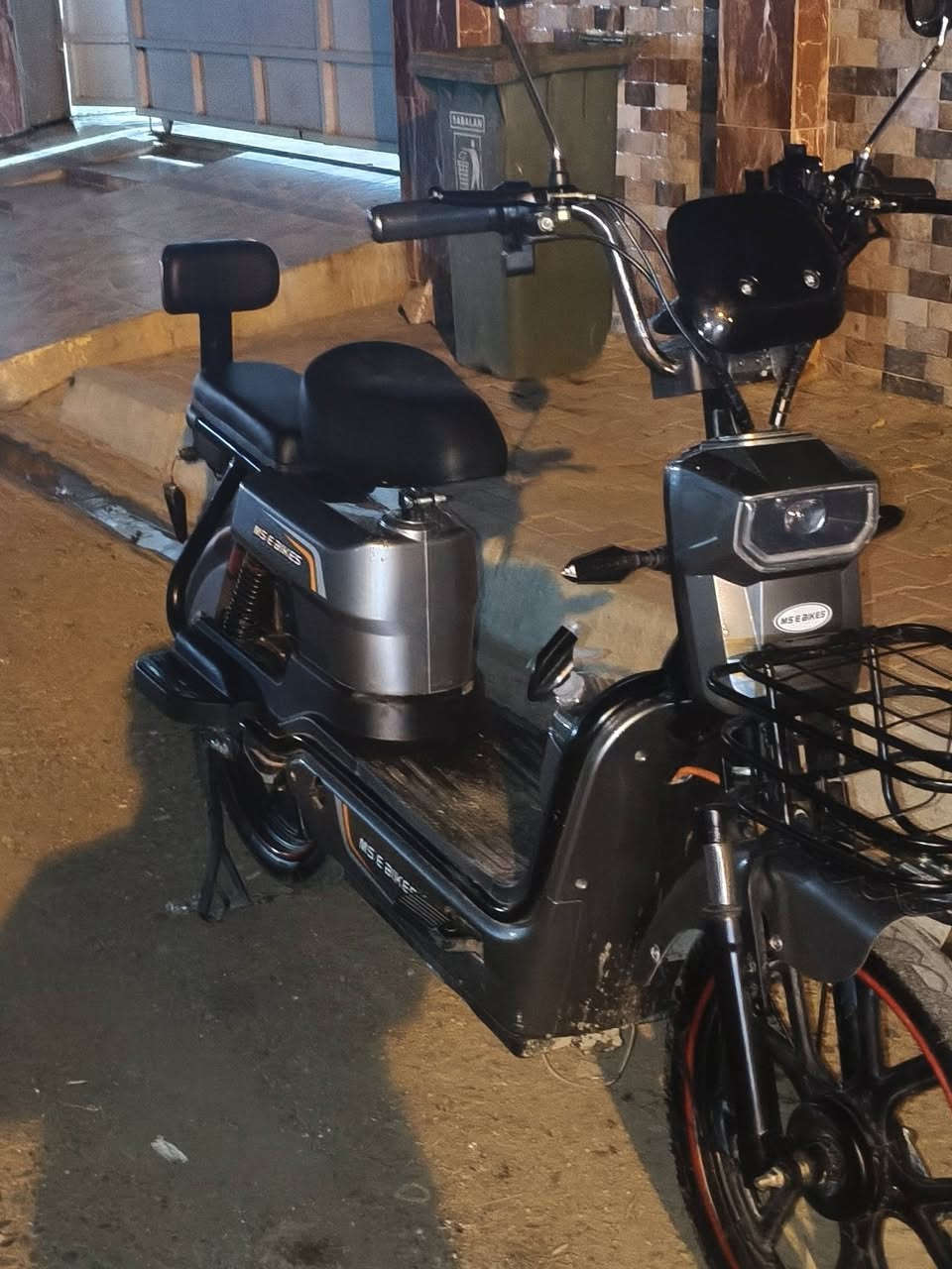 دراجه شحن للبيع نضيف كلش 5 بطاريات مواصفات فول تشغيل عن بعد مثبت سرعه اشاير رباعي استاند جانبي بلوتوث سعر 350 وبي مجال


**إذا كنت صاحب هذا الإعلان وتريد حذفه لأي سبب، رجاءا أرسل رسالة إلى الدعم الفني**