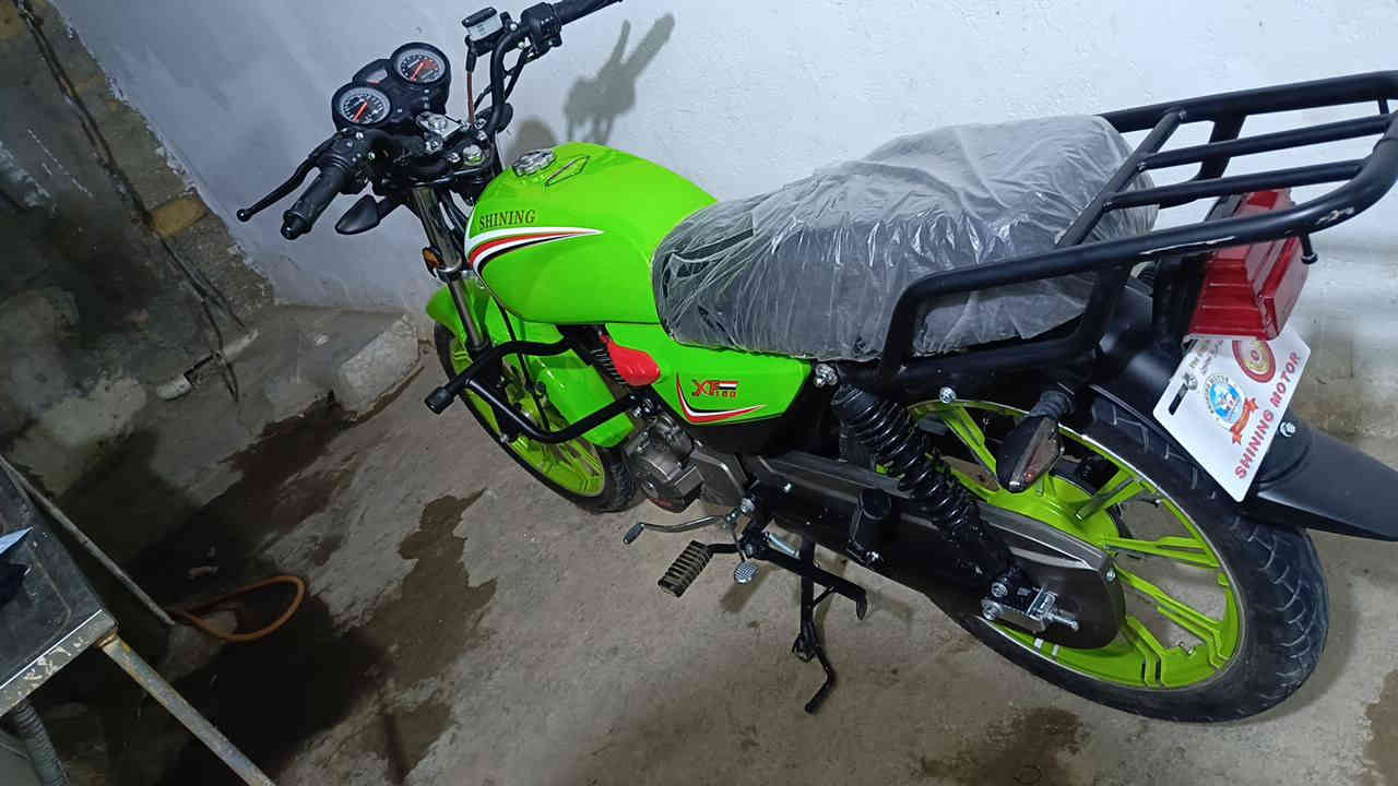 سلام عليكم  دراجه شاينك موديل 2025دراجه ماعايزه برغي ونضيفه كلش مكاني دوانية دغاره المو شراي لا يتعبني ويجي بس يعامال الستفسار ***********واتساب
