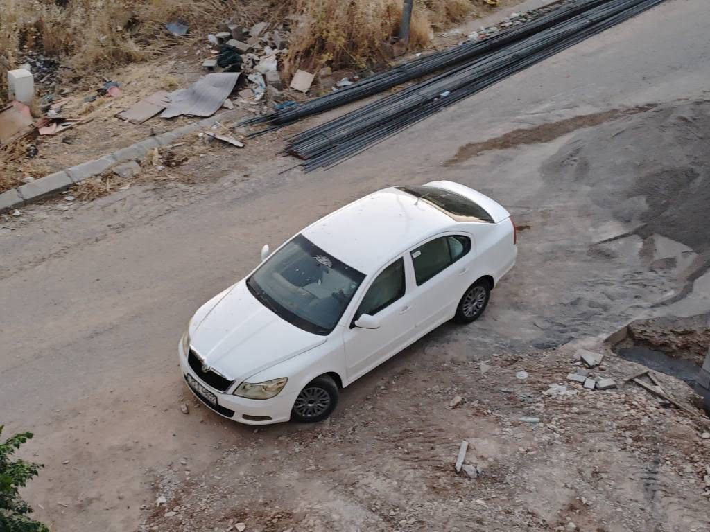 شکۆدا ٢٠١٠ .
تەکسی کراوەتە خسوسی 
گێر عادی 
مەکینە ٢٠ 
دەبڵ ترکشن
بۆیاغ و پۆڵیشی شوشەیی 
ناو دەرگاشی بۆیاغ کراوە 
گێر و مەکینە بە شەرت 
یەک پارچە لیدراو بی ناوگرتن 
سەنەوی تا ٢٠٣١ تازەیە بەیانی بیکە ناو خۆت
سلیمانی هەواری شار 
*********** السليمانية, العراق
