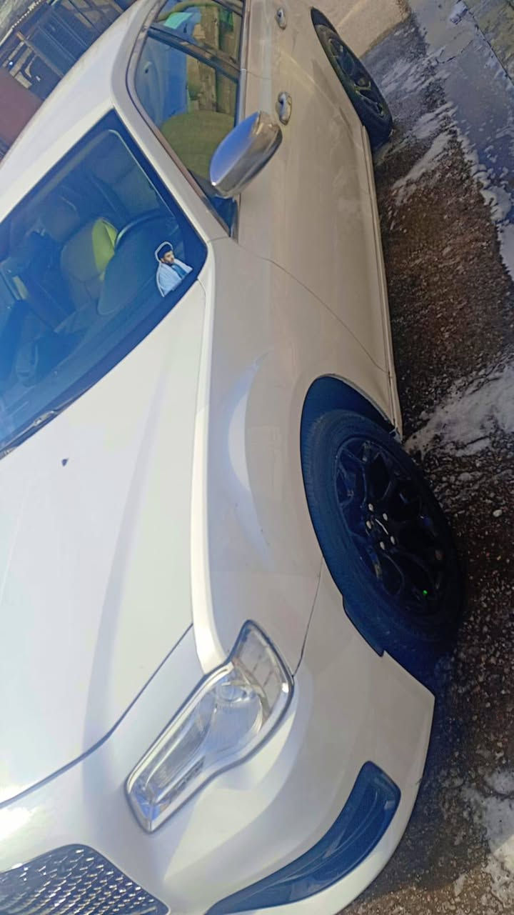 أوباما 213 سيارة خليجي كفاله بس باب بارد جاملغ بي صبغ السعر 145$ الرقم  ***********
