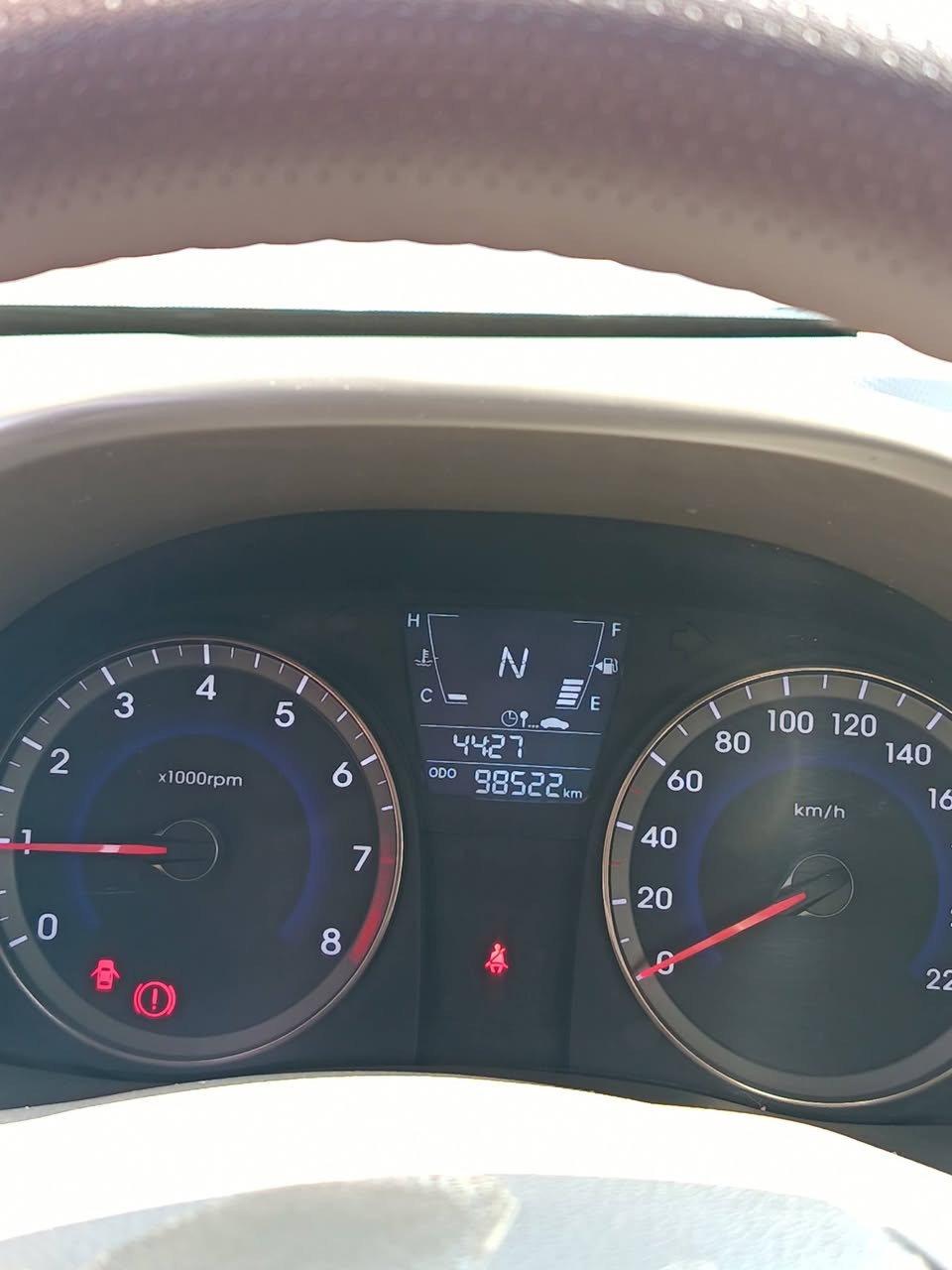 السلام عليكم اكسنت 2015خليجي مكينه 1600 السياره خير من الله فول مواصفات عدا البصمه تحكم ستيرن جهتين فتحه كامره دواره ويل كب تاير تخم جديد كير ومكينه مكفولات بيه طخه بدوسه مبينه بل منشور وبيه بارد بجاملغ الخلفي شبرين ورشوش شويه صبغ منضومه تبريد جديده السعر 112وبيها مجال مكان بغداد 
رقم الهاتف ***********
