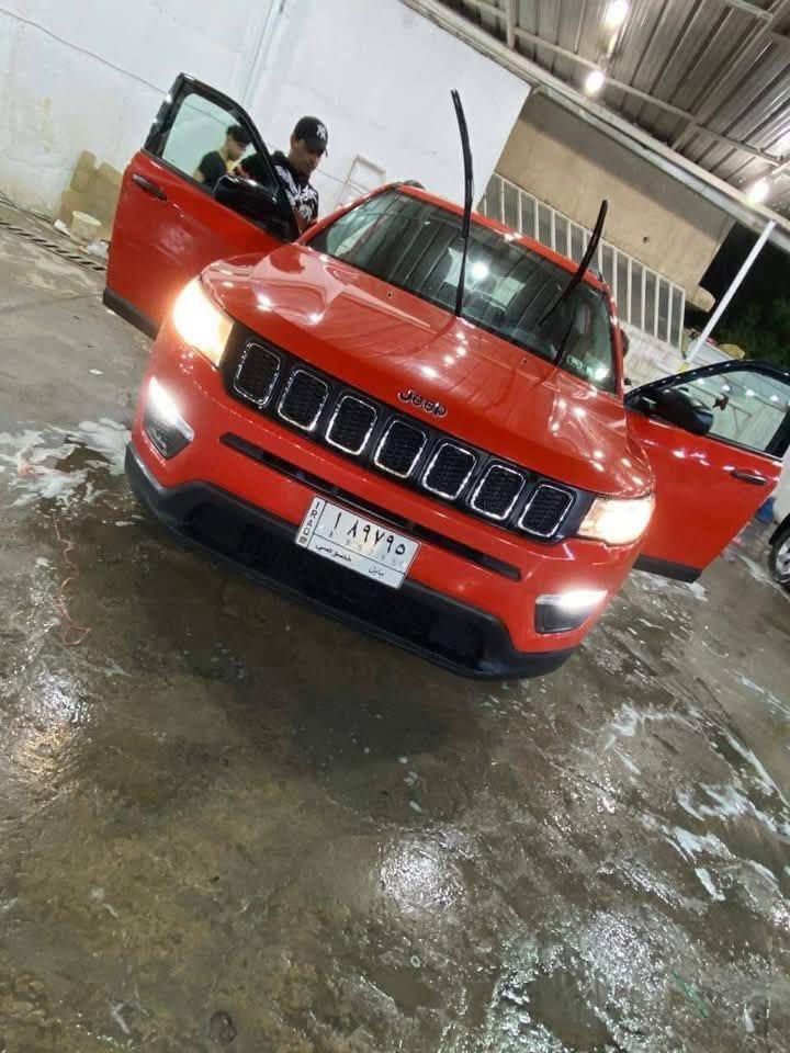 السلام عليكم
جيب كومباس مديل 17
حادثه فقط بنيد بدون ايرباك 
صور الحادث والسونار مرفقه بالمنشور
ماشيه 83
السعر 119 وبيها مجال 
رقم بابل باسمي 
الاستفسار ***********
