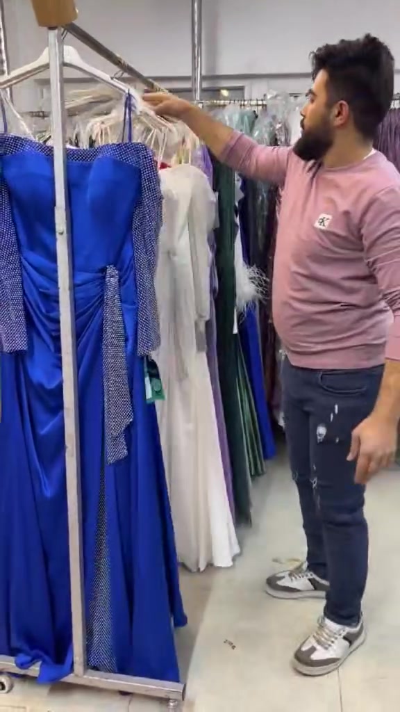 شروة فساتين سهره العدد 150 السعر حرق 🔥🔥
https://t.me/+ytVXFImGyDk0N2Y0


**إذا كنت صاحب هذا الإعلان وتريد حذفه لأي سبب، رجاءا أرسل رسالة إلى الدعم الفني**