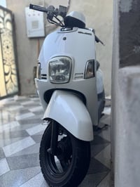 دراجه ماكس بوليسي بلاديه دراجه نوزل كهربائياتها كلها شغاله نكره سلف ما...