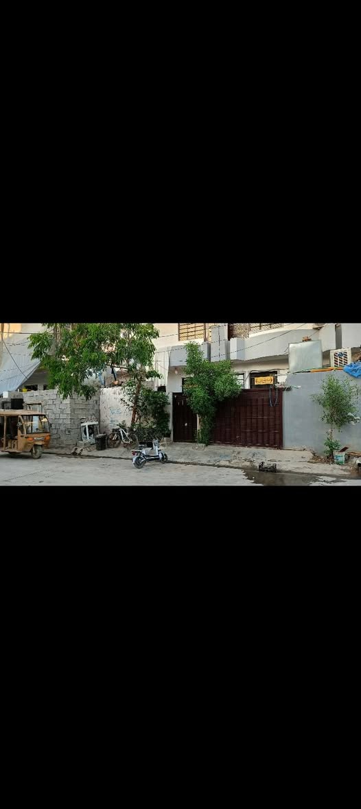 أربع مشتملات للبيع العنوان ديالى بعقوبه كاطون الرزاي منطقة حي الجناين مساحة كل مشتمل 62متر سعر كل مشتمل 68 وبي مجال بسيط ***********
