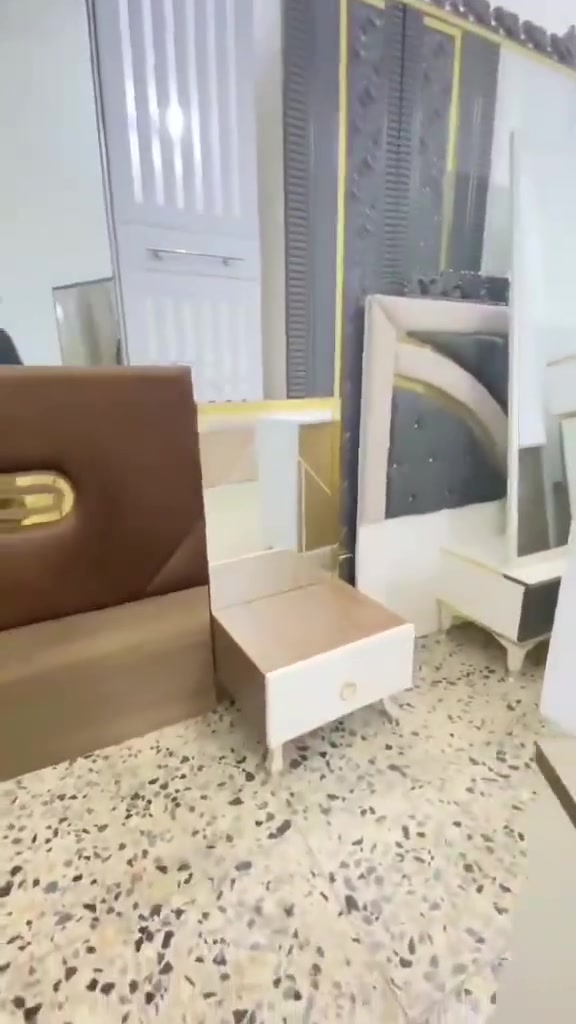475قفل اخت جديد سارعوو بل حجز مع شد ونقل داخل بغداد مجاني محافظات بكروه للحجز


**إذا كنت صاحب هذا الإعلان وتريد حذفه لأي سبب، رجاءا أرسل رسالة إلى الدعم الفني**