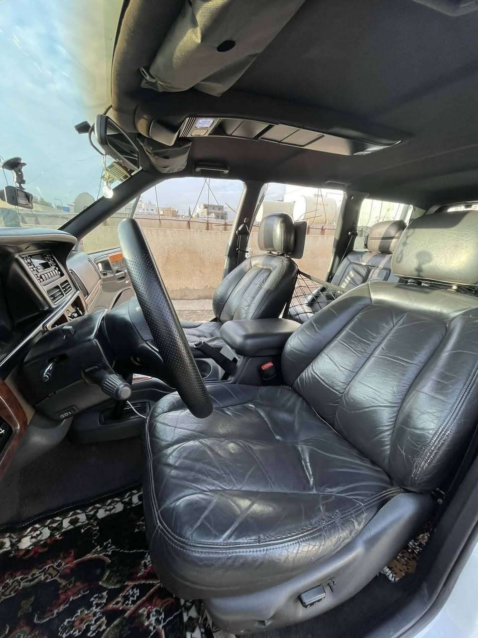 جيب كراند
موديل 96 
محرك V8 فول مواصفات 
سياره احله من صوره
سعر 82 بيهه مجال 
بدون نقص مكان سليماني 
***********
***********
