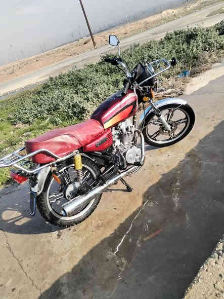 السلام عليكم ماطور للبيع سيفان موديل 20وايرمنيه كلها تشتغل تواير جدد سعر 375بي مجال  للستفسار تصال علا رقم ***********مكاني بل كسك مراوس يرهم
