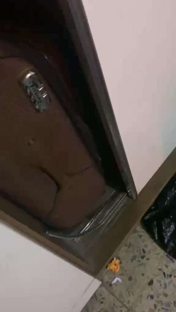 للبيع غرفه نوم تركي سبع قطع تركي بيها ضرر سلايد الكنتور وسلايد مجرات مال ميز الصغير سعر قفل قفل قفل قفل 275 عنوان حي اور ورة حسينية المصطفى ب٥ شوارع إذا شراي اتفضل خاص وسعر قفل@إشارة


**إذا كنت صاحب هذا الإعلان وتريد حذفه لأي سبب، رجاءا أرسل رسالة إلى الدعم الفني**