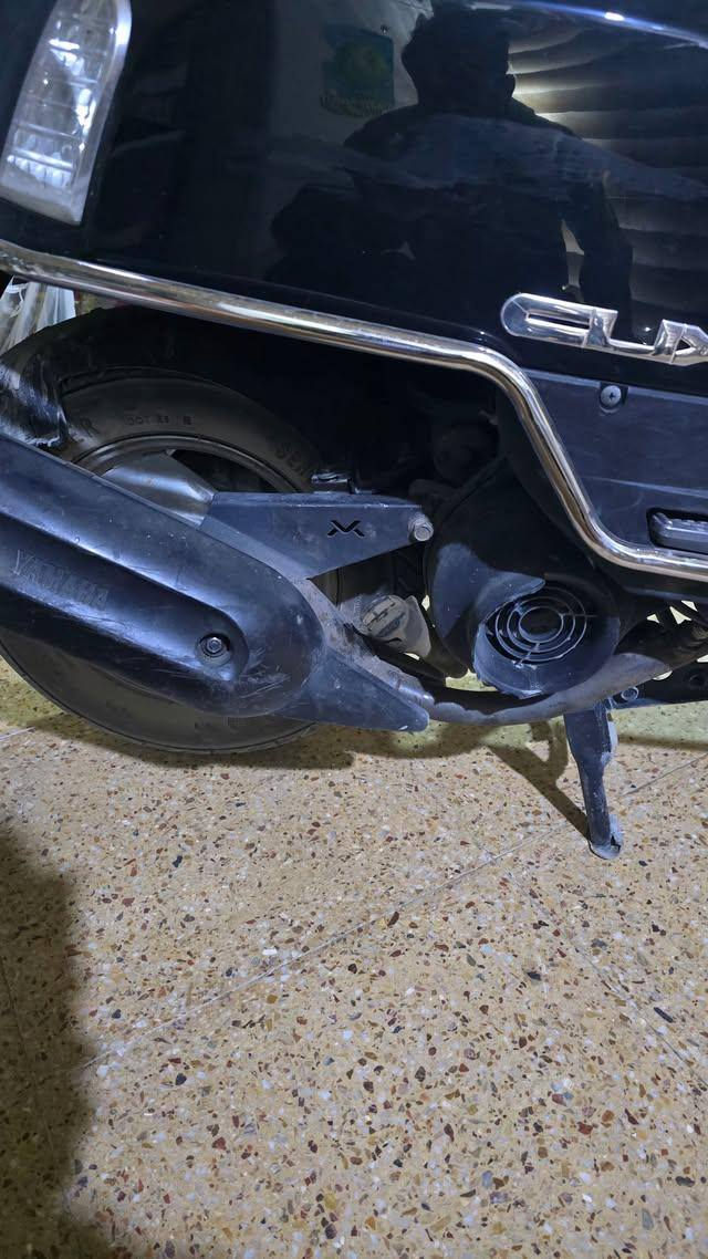 السلام عليكم مكلف بالنشر مكلف بالنشر رجا رقم راعيها موجود وخابرو 
دراجة بوليس نوزل خطين قطة مميزة :
1- موديل 2010
2 - درع تیتانیم
3 کلجات WF
4 - عداد بلادي مختلف مو الكتروني بس بي سيرفس
5- صالنصة M رياضية أم الحساس أجت وية الدراجة بلحاوية
6- كلوب زنون ضوة كلش عالي شرط أبو المسبة 😅
7 - بانزين كلة محسن
8- دهن لكيمولي
9 - علية أدامة كل شهر من تنضيف و فحص و تبدیل دهن ومنطف غرفة احتراق
10 - تایرات جلاتين أصليات التاير الخلفي أضخم من الأمامي
السعر : الأتصال على الواتساب فقط 
***********
