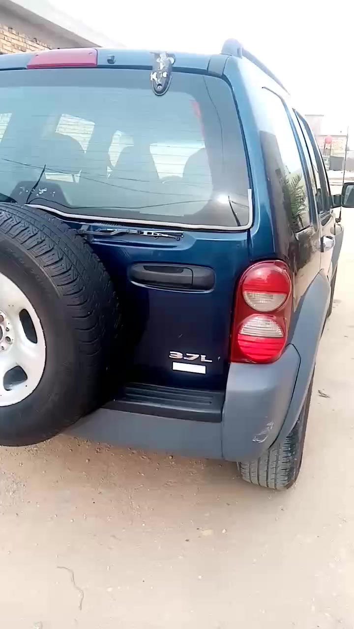 جيب ليبرتى موديل ٢٠٠٥ مكينة وكير نظيفة تخم تاير كهربائيات شغالة حسب المنظور  ت/***********
