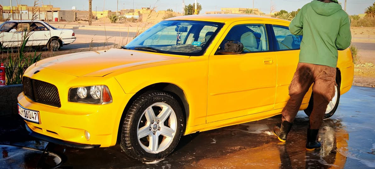 للبيع جارجر ١٠ متومه رقم دولي جديد  وسنويه عاج اصلي وملسق جاهزه من كلشي تخم تاير حداديه تبريد لايت زنون 
كير مكينه كص جنطه 
سعره ٣٥ قفل قفل
مكاني ناصريه ***********
