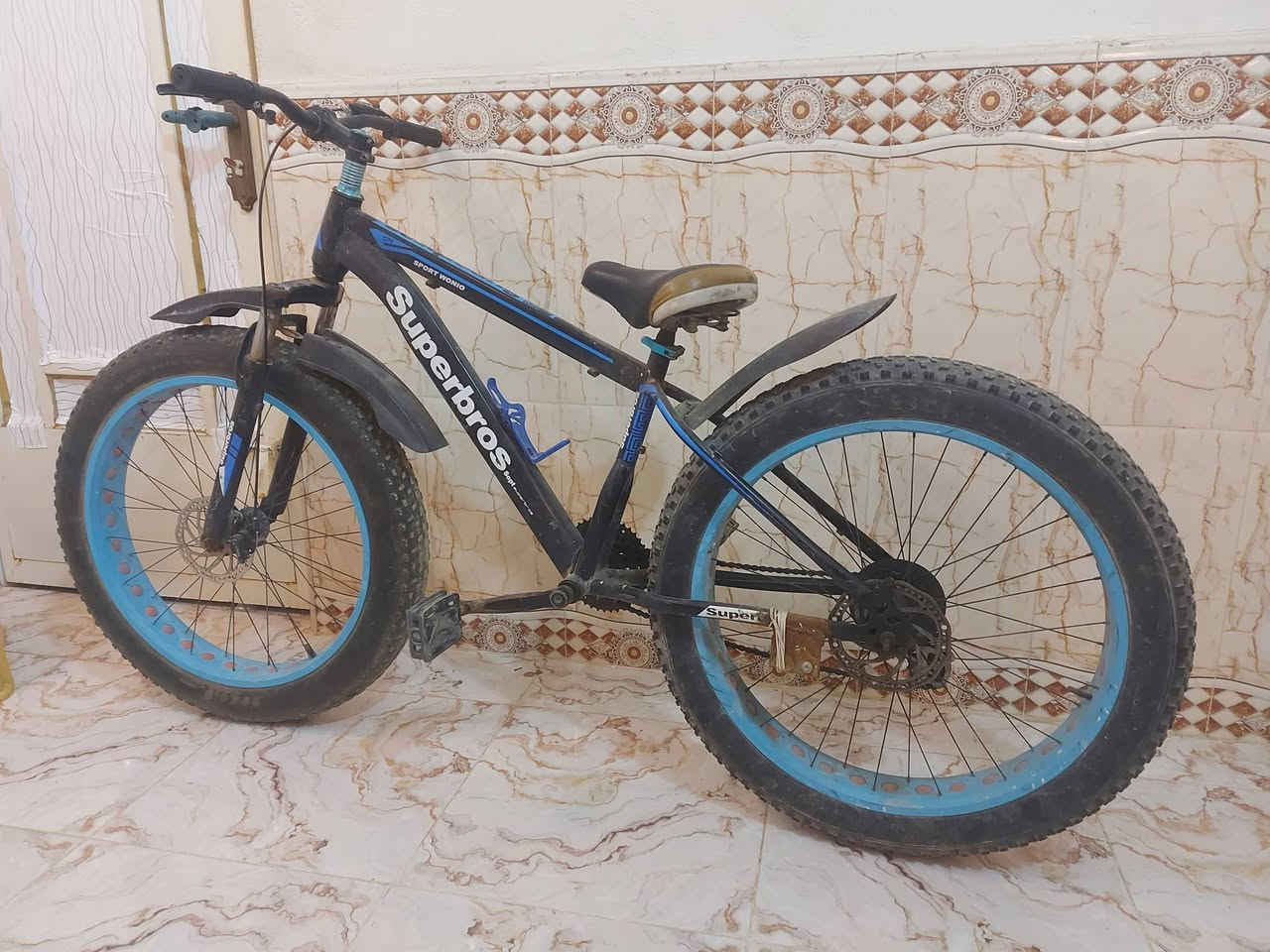 بايسكل  بهذا الشكل جبير عوزه بس ترتيب شوي السعر 100


**إذا كنت صاحب هذا الإعلان وتريد حذفه لأي سبب، رجاءا أرسل رسالة إلى الدعم الفني**