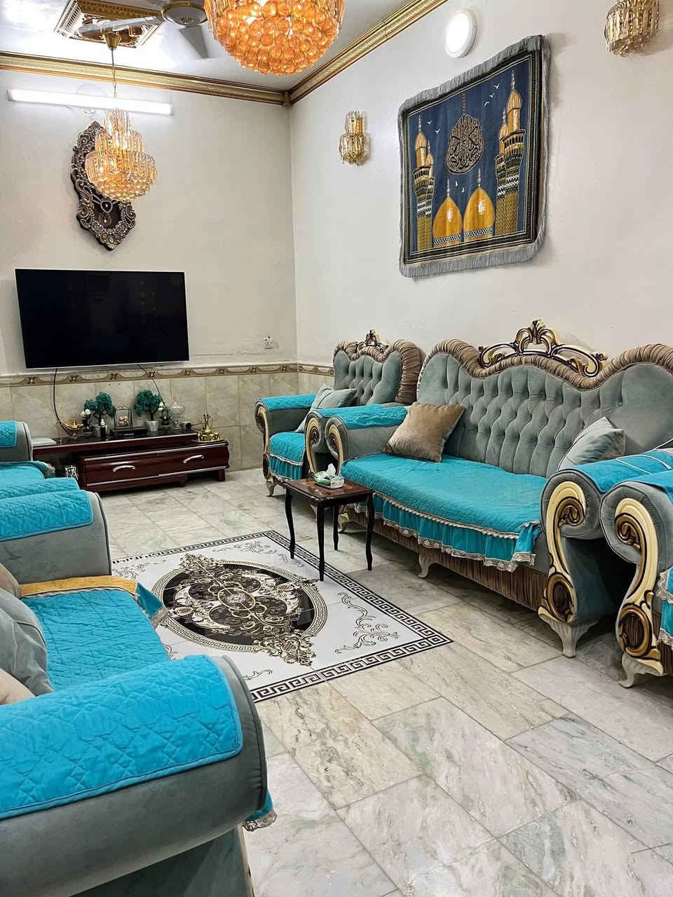 دار لبيع 
العنوان الطي شارع الكامرات 
مساحة 75 متر  نزال 15 عرض 5 
طابق الاول يحتوي ع استقبال و مطبخ وغرفة منام 
الطابق الثاني يحتوي ع غرفتين منام 
الطابق الثالث غرفه  ودرج طابق ثالث 
المطبخ والتخم من ضمن البيت والسعر
للاستفسار *********** متواجد ع واتساب
