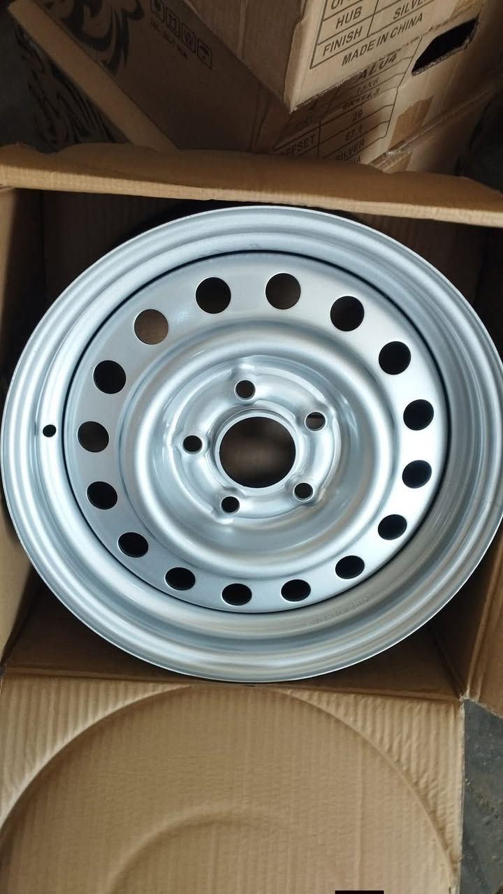 توفرت عدنه وجبه جديدة من ويال مال فتون 5برغي لون سلفر وزن ثقيل سعر زوج 75الف مع شد وبلنص وتخم 145الف مع شد وبلنص إذا مراوس فرق 70الف 
الاستفسار العنوان بغداد الشعله قطاع الثاني
***********
