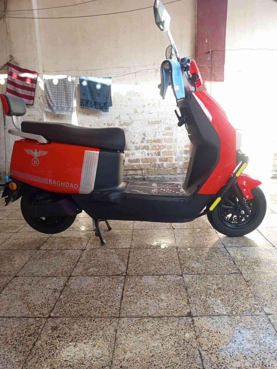 سلام عليكم دراجه شحن للبيع مواصفات 6 بطاريات سعر 700 وبيه مجال المكان البياع الشهداء الرقم ***********
