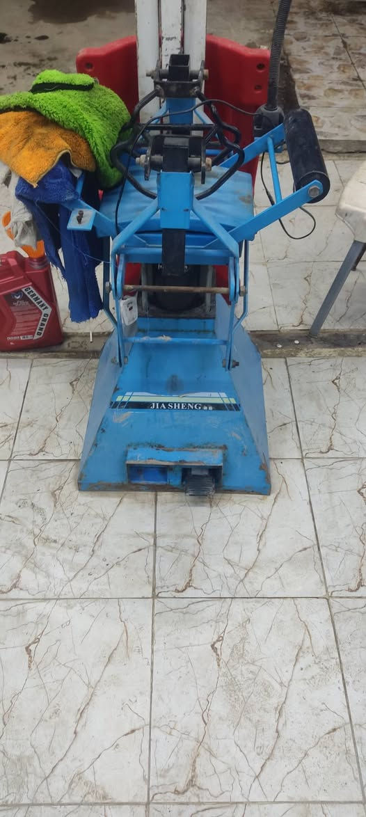 سلام عليكم من رخصت الادمن غراض بنجر للبيع كلها جهزا ماكو كل عيب تجي وتفحص خالعه وشالخه وجهاز بلنص ونتروجين وجهاز بخار وجكات ثنين تمساح وهوه وبطل 300لتر نضيف ما صورته تجي وتشوف بعينك وتفحص غراض نضيفه كلش ورفوف مال تيرات مكاني حله بابل بكرلي وتساب ***********
