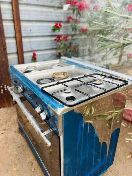 السلام عليكم طباخ جديد غير مستخدم بس اجه بي نقص ولازم تودي للمصلح يرتبه سعره 225 وبي مجال
مكان بصره 
***********
