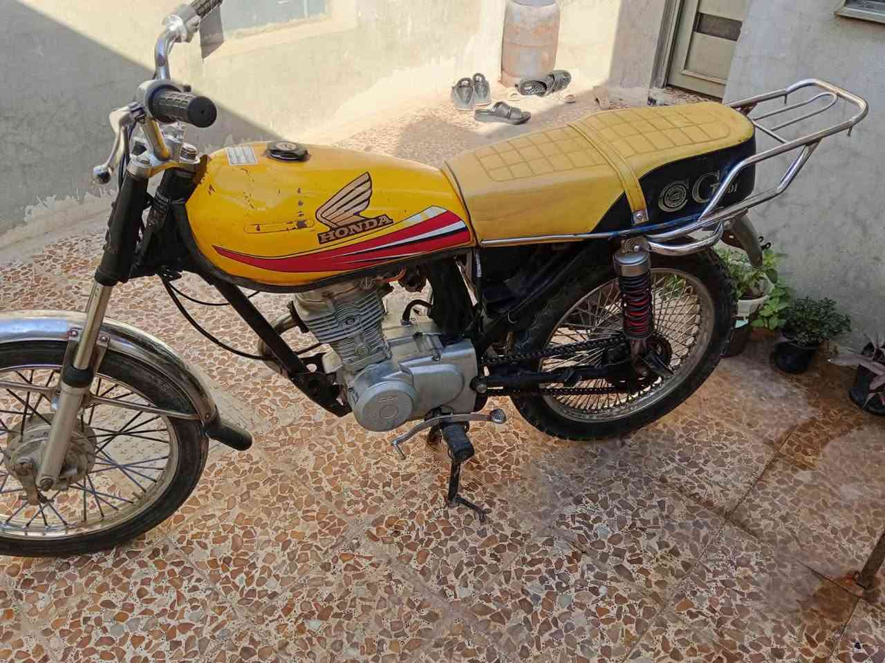 مطور بارت 9999 مطور نضيف كدام العين. تحريكه و معدل نار السعر 240 وبي مجال. مكاني حي القاهره 
***********
