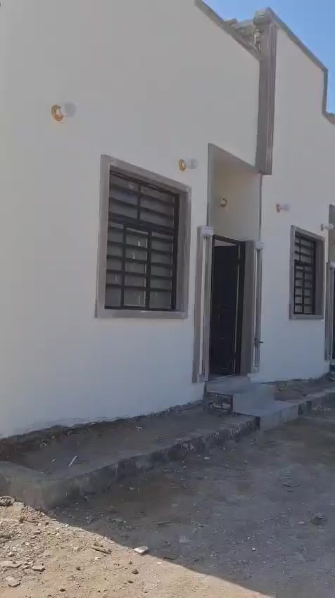 سلام عليكم عندي خمسينات 8 للبيع سعر مناسب شغل درجه اولى صب كونكريت مسلح بناء طابوق جمهوري ،ارضيه بورسلين ،سيراميك بيوت جديده مامسكونات موقعها شارع الصب عمود 317 مكان حلو ونضيف كافه الخدمات موجوده.
متوفره عدنا جميع البيوت للبيع من 50 متر ،150 ،100،الاستفسار اكثر تواصلوا على رقم الهاتف 
***********
***********
