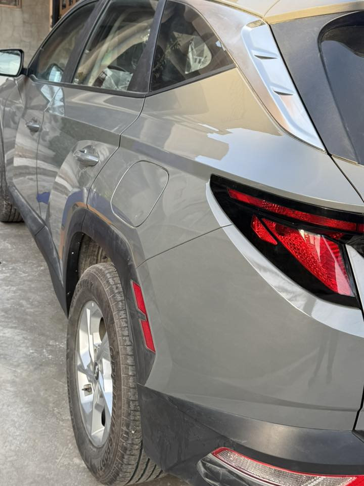 م• للبيع / هونداي توسان 2024 (رقم انبار)
• محرك: 2.5
(HTRAC 4*4) دفع رباعي •
• نوع الحادث: جاملق 
• 
•🔥🔥
• 
• رادار أمامي + رادارات خلفية + رادار جانبي بالمرايا
• نظام مساعدة عدم الانحراف عن الطريق
• نظام Carplay + شاشة وسطية كبيرة
• نظام النقطة العمياء (حساس مرايا جانبي)
• هاند بريك بصمة + أوتو هولد
• نظام توقف تلقائي عند الرجوع
• إضاءة LED - ليزر
• كاميرا عالية الدقة
• العديد من الإضافات الأخرى
موقع السيارة: الانبار فلوجه

السعر: ٢١٠ وبيها مجال ورقة وبي مجال
للاستفسار: ***********واتساب متوفر)
