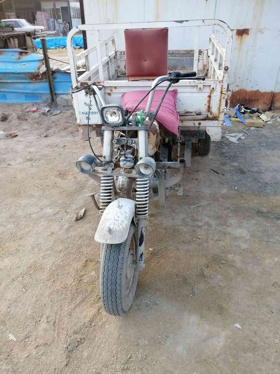 سلام عليكم ستوته موديل ٢٠١٥ للبيع جاهزه أوراق كامله محرك جيس توني شاده وجوه سوك لاتصال عل رقم مكلف بل نشر ***********
