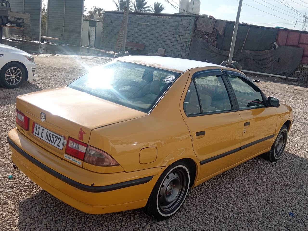 السلام عليكم سند للبيع 2012 مقفوله عدا ضخات بسيطه السعر 42 وبيها مجال ملاحظه تخم تاير جديد ابو الخط الابيض صار له شهر من شديته بيها سبير جديد تبريد تدفئه سويتشين سنتر لوك كهربائيات ما عايزه ولا بها اي نقص السياره اي نقص ما بيها عالي ناصي اللايت زنون رقم الهاتف***********
