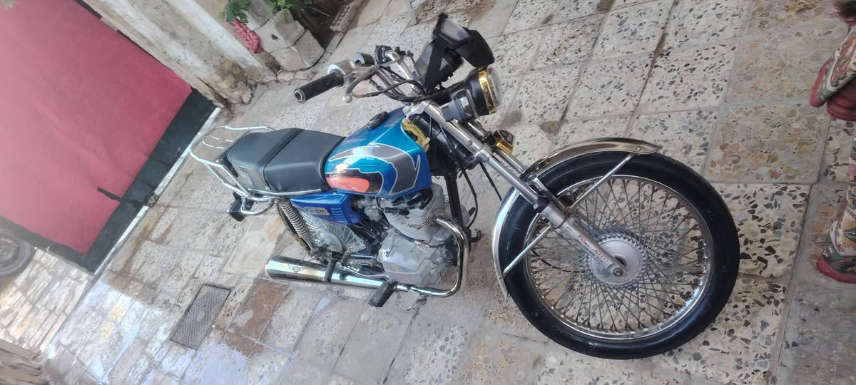 دراجه خمسه كير ما بيه نقص ايراني 650 وبها مجال ***********
