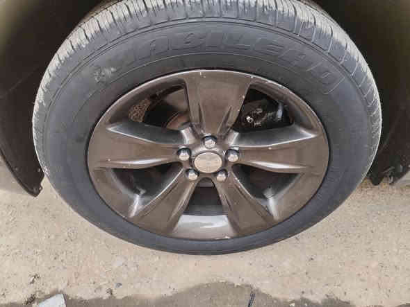 سلام عليكم ويل حجم ١٨ اصلي ماوس بويل خليجي شرط لا عواج ولا تصليح عنوان ميسان ***********
