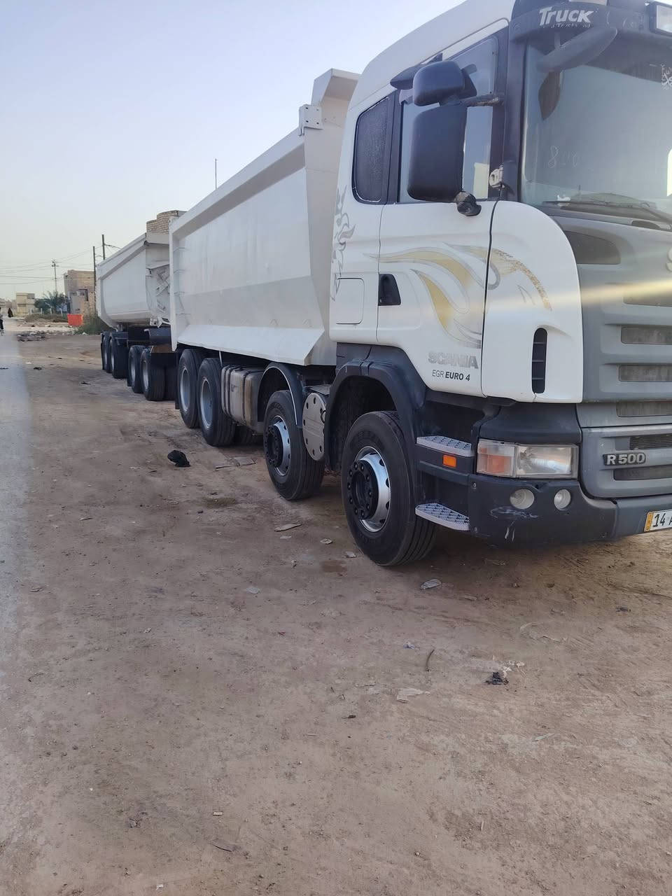 سكانيه للبيع موديل 2008 اصل مسجله بموديله مكينه 8 انجكتر 500 مجموعة ورده العنوان الدوانيه كفاله عامه *********** السعر 435 مربوطه قاطره ومقطور
