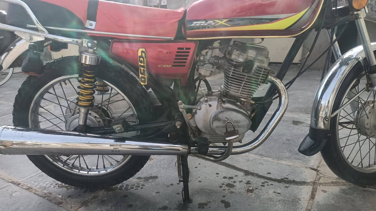 دراجه لل بيع محرك فول  تعمير جديد 
بس كشر مو نضيف كلك مكفول موديل 20 ***********
