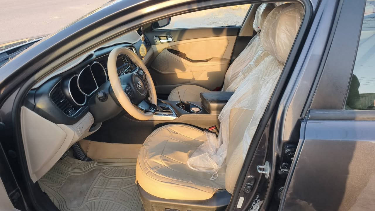 سلام عليكم
اوبتما 2015

2400 نص فول

كفالة كير مكينة تبريد

سنوية لل2028

بيهة ملاحظات بسيطة بدون تبديل تعمير فقط

بدون دواخل 

مواصفات معرفة

كشن كهرباء

مثبت سرعة

3 انضمة قيادة

للبيع او مراوس بجارجر

سعر 107 

***********
