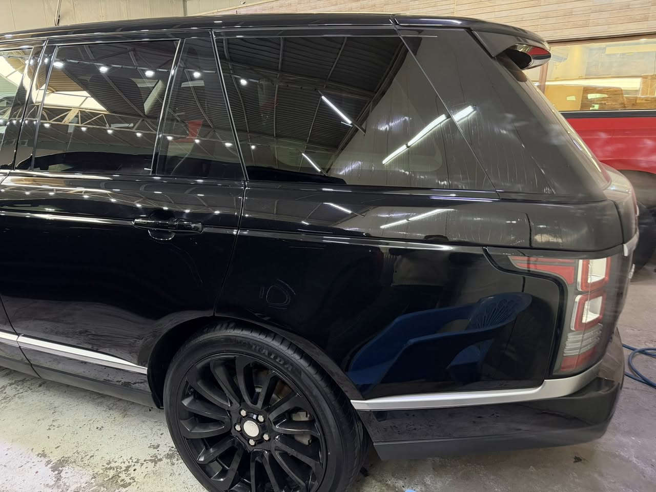 السلام عليكم رانج فوك داخله سياحه أبيع حديده
2014 كفاله من سرقه وإنتربول سياره جديده لوك 

*********** مكان بغداد
